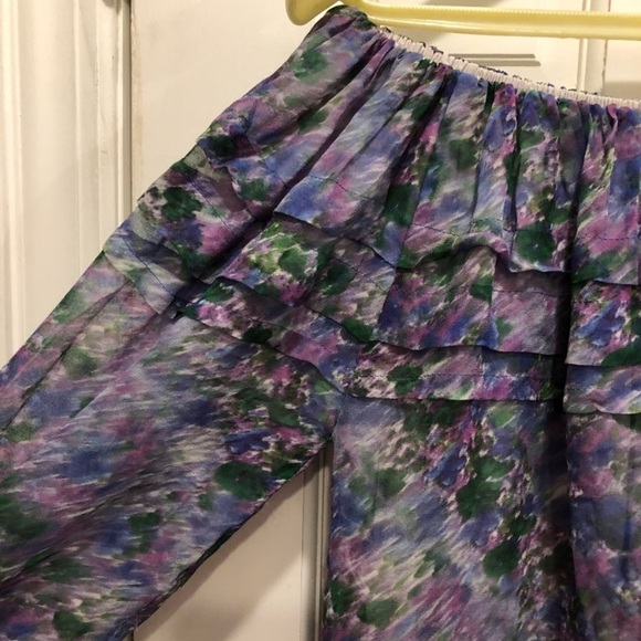 Haniiy 100% Silk Off-The-Shoulder Ruffled Top - Picture 3 of 8